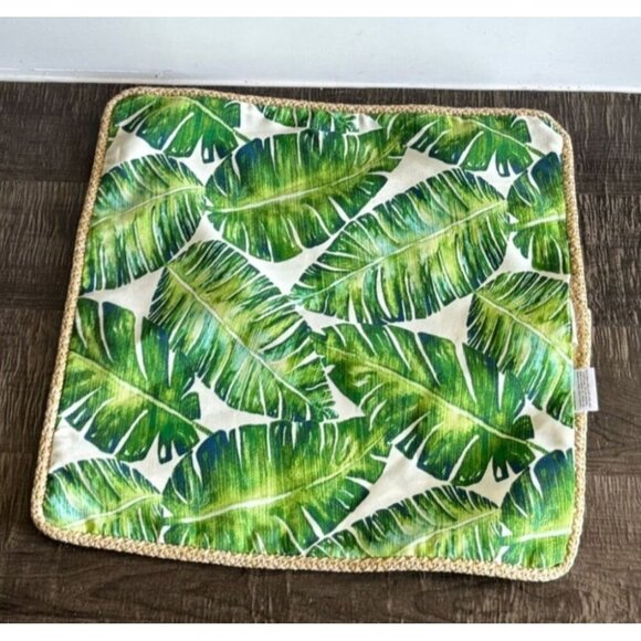 Hampton Bay Tropical Palms Indoors Outdoor Two Pillows Green Leaves Size 20"x20" - Picture 2 of 6